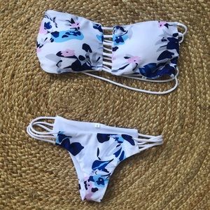 NEW Floral Bando bikini!!
